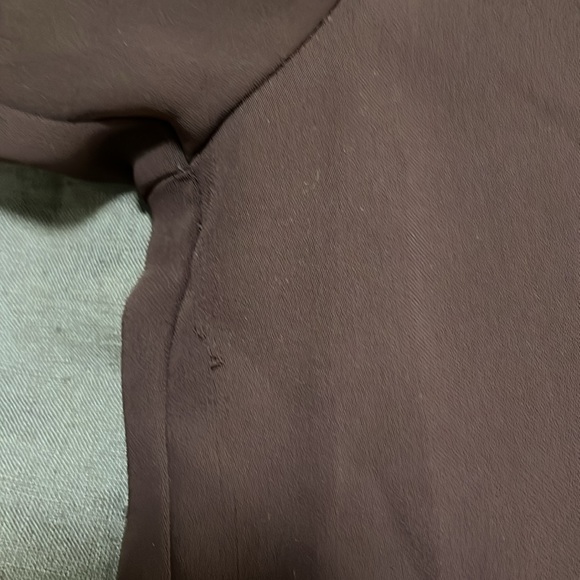 Aritzia Babaton Power Longsleeve Blouse XS - Picture 5 of 5